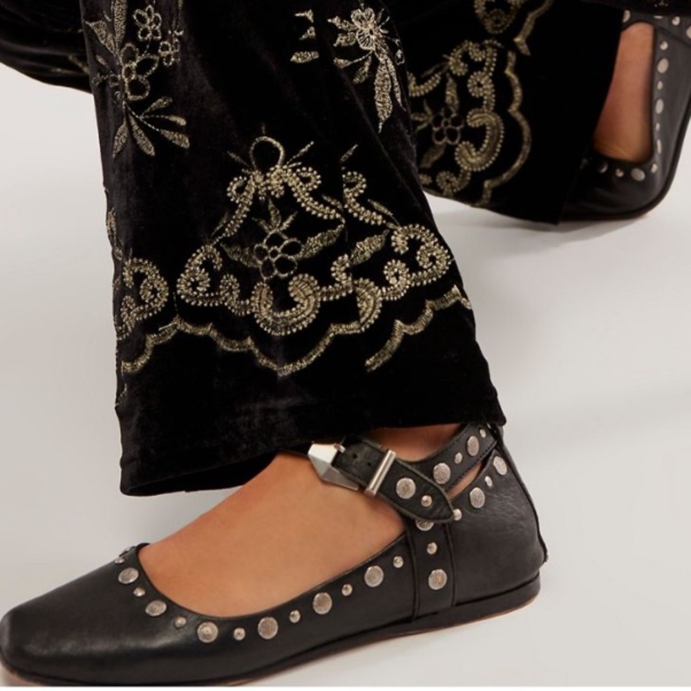 Mystic Mary Jane Ballet Flats Size 8 - Picture 2 of 2